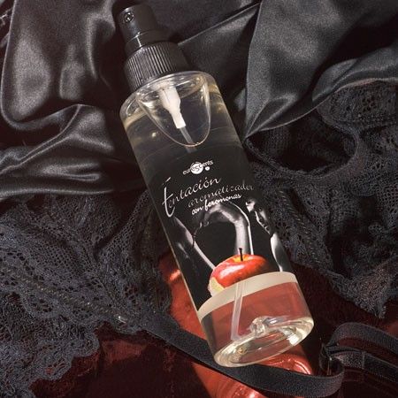 Red Fruits Room Freshener with Pheromones | 150 ml | TENTACION