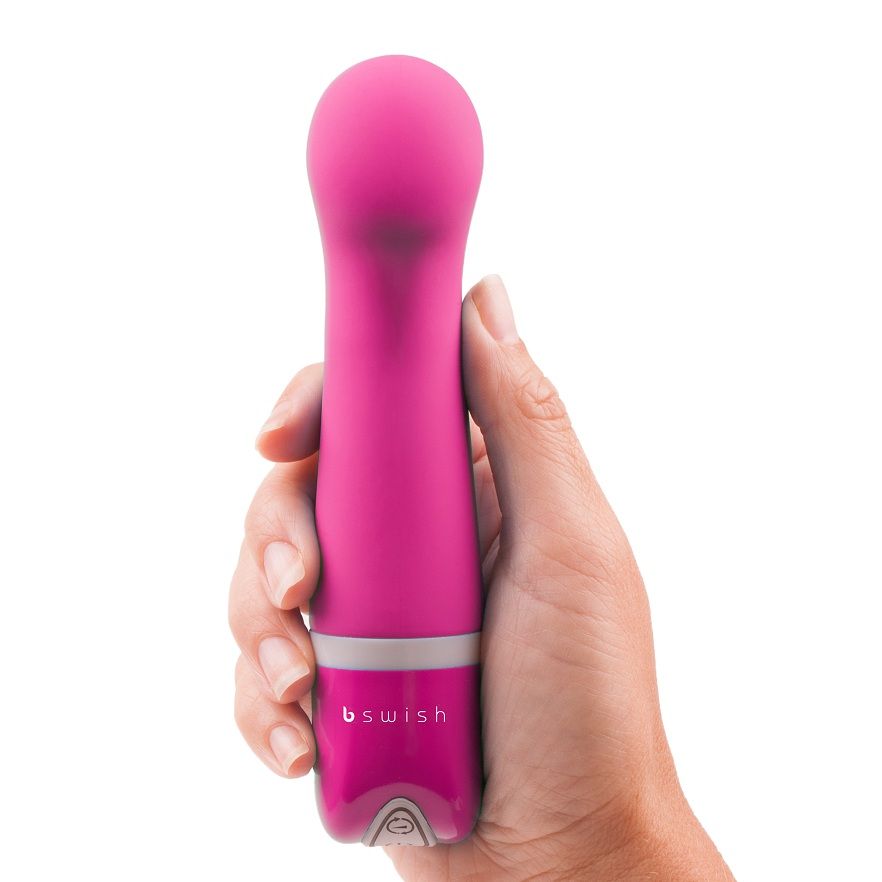 Curved G-spot vibrator | 15.24 cm × 3.1 cm | B SWISH